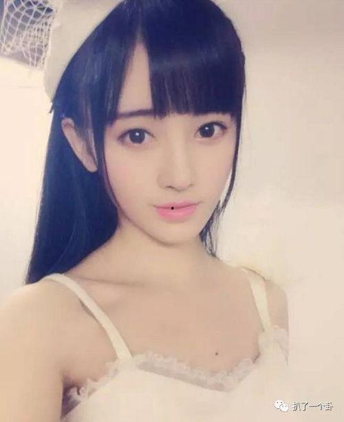 国产美女被双洞齐开视频