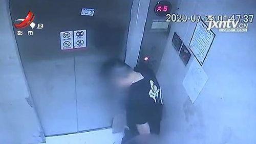 国产电梯摇摇晃晃视频