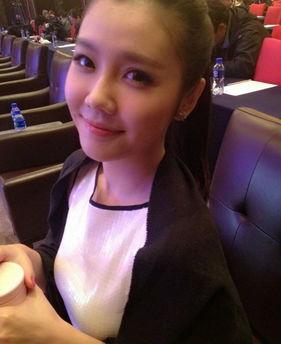 国产美女主自拍播视频